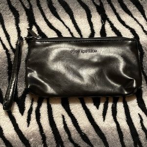 🛍4/$30 ELF Cosmetics makeup bag wristlet. New. Black.